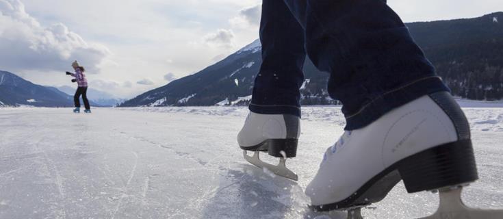 eislaufen-reschensee-vinschgau-fb[2]