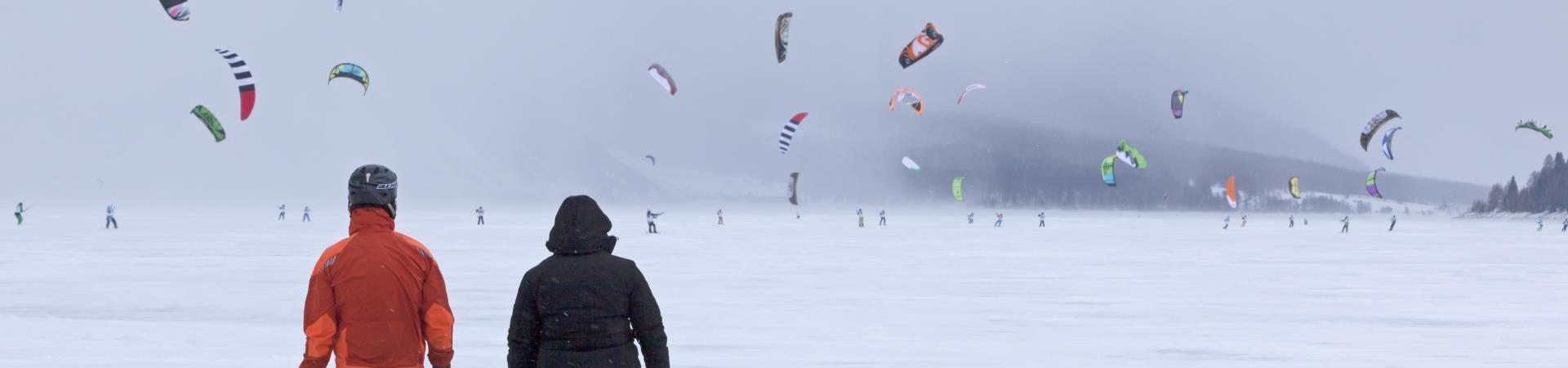 Snowkiten am Reschensee