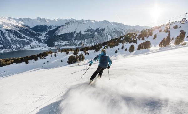 Skiing in the Lake Resia area