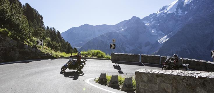 Mit dem Motorrad zum Stilfserjoch