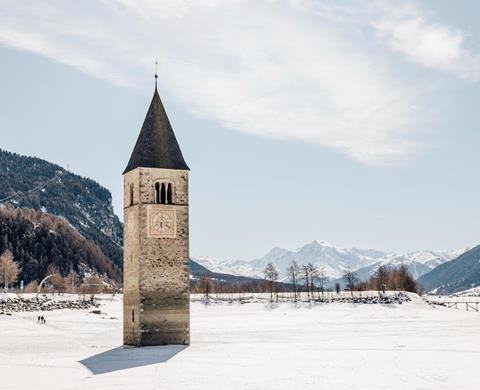 benjamin-pfitscher-turm-im-reschensee-winter-idm07889bepf-3