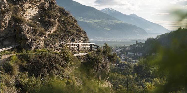 Irrigation channel path 